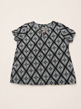 80 Park 1X Black White Geometric Print Blouse Women's Plus Size Short Sleeve